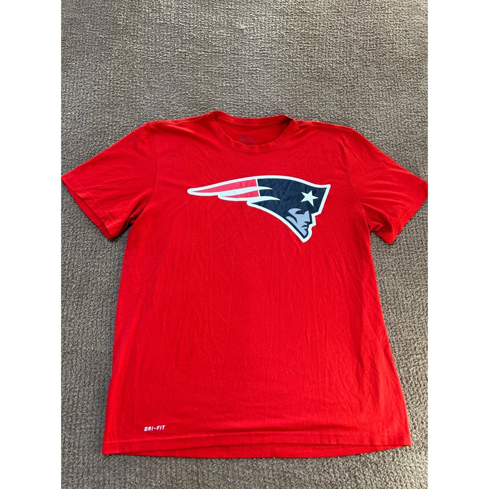 Nike Dri-FIT New England Patriots Red Graphic T-Shirt Mens XL NFL Football - Picture 1 of 7